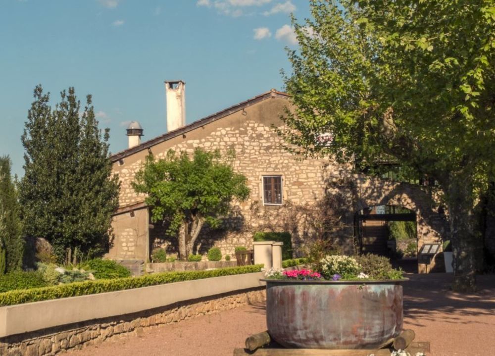 Logis Hotel Restaurant La Vieille Ferme, Macon Nord Экстерьер фото